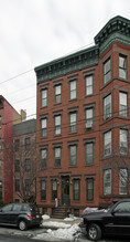 236 6th St in Jersey City, NJ - Foto de edificio - Building Photo