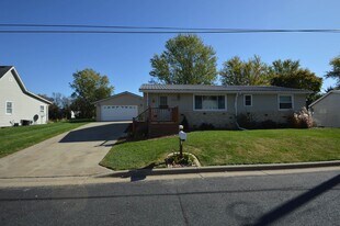 610 Elizabeth St in Linden, WI - Building Photo