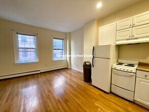 27 Phillips St, Unit 28 phillips- 1 in Boston, MA - Building Photo - Building Photo