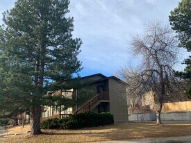 Regal Court Apartments in Louisville, CO - Building Photo