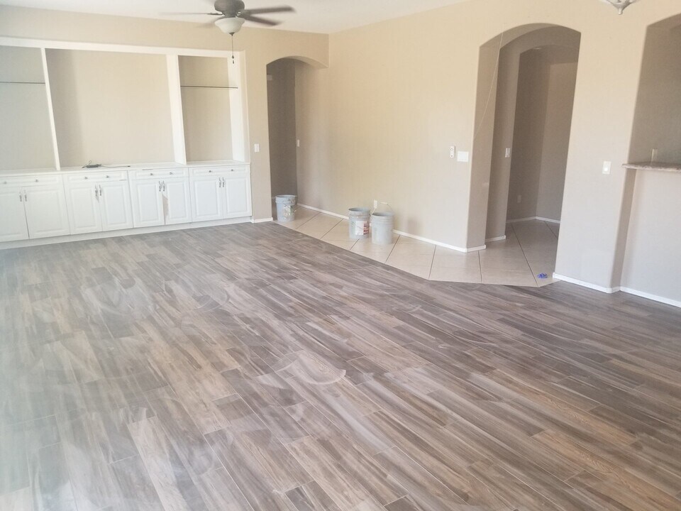 2523 W St Kateri Dr in Phoenix, AZ - Building Photo