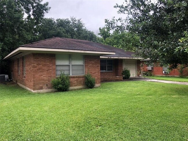 property at 4106 Woodshire St