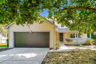 8437 Papillon Ave in Reynoldsburg, OH - Building Photo