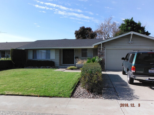 property at 5135 Pearl Ave