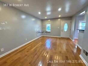 387 W Robert Ave in Hazel Park, MI - Building Photo - Building Photo