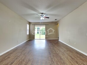 10428 Avelar Ridge Dr in Riverview, FL - Building Photo - Building Photo