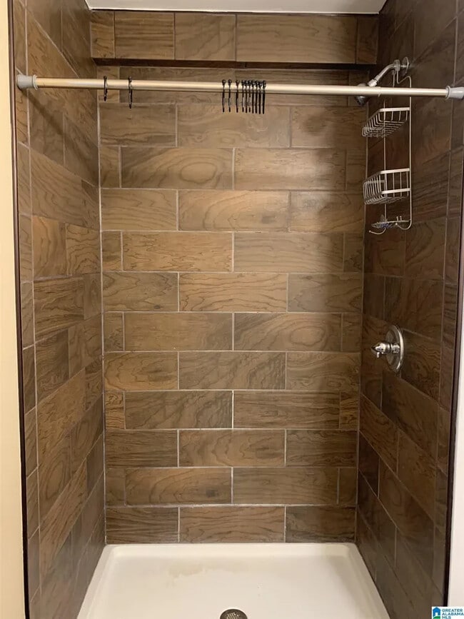 2203 Golf Course Rd in Pell City, AL - Building Photo - Building Photo