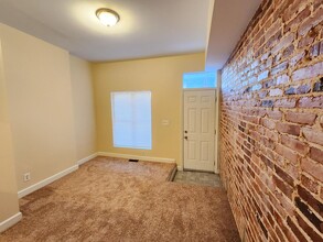 201 N Ellwood Ave in Baltimore, MD - Building Photo - Building Photo
