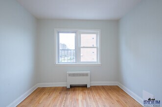 296-310-310 S Harrison St in East Orange, NJ - Building Photo - Building Photo