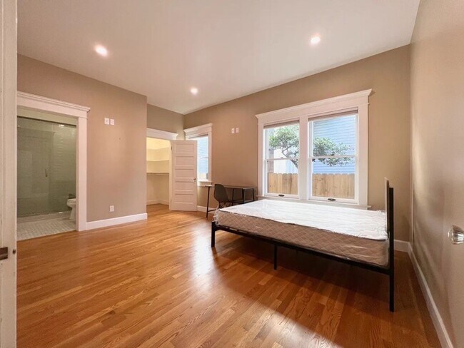 929 W 23rd St in Los Angeles, CA - Building Photo - Building Photo
