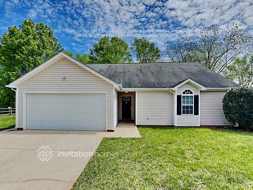 2017 Briarberry Ln in Monroe, NC - Building Photo