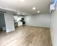 1107 Winston St, Unit B photo'