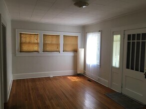 1625 Kensington Rd in Hendersonville, NC - Building Photo - Building Photo