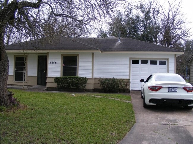 property at 4746 Larkspur St