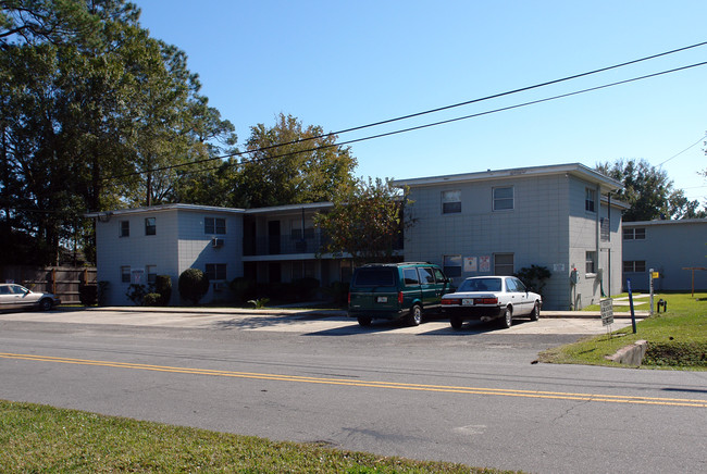 4580 Shirley Ave in Jacksonville, FL - Building Photo - Building Photo