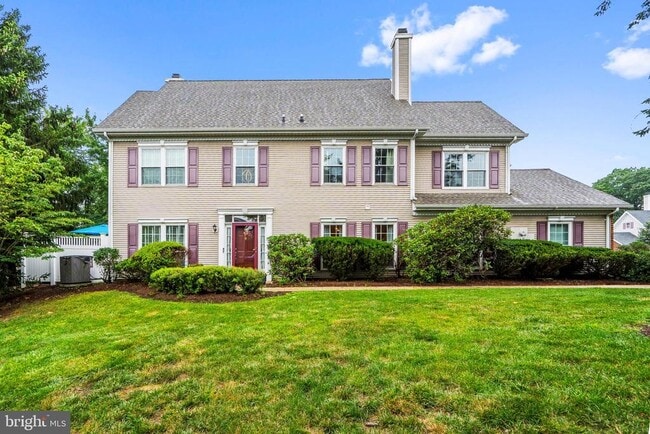 property at 412 Pebble Creek Ct