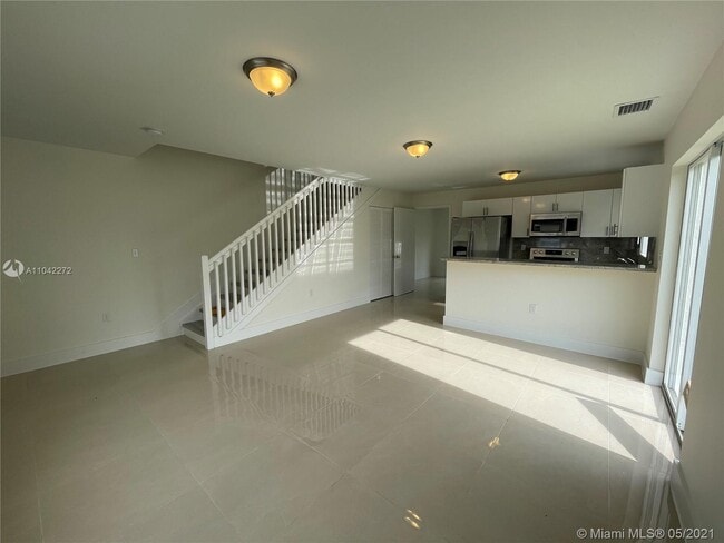 385 NW 82nd Ter in Miami, FL - Building Photo - Building Photo