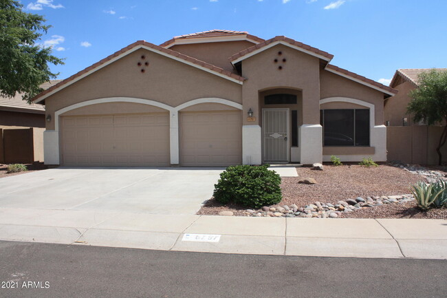 property at 6757 W Avenida Del Rey
