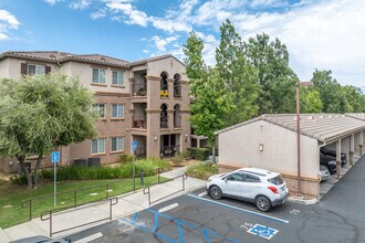 Bay Family Apartments in Moreno Valley, CA - Foto de edificio - Primary Photo