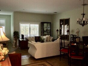 156 Village Blvd in Tequesta, FL - Building Photo - Building Photo