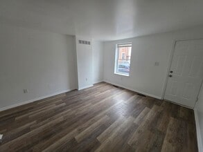 2208 Lamotte St in Wilmington, DE - Building Photo - Building Photo