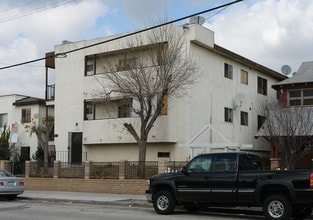 4623 Prospect Ave in Los Angeles, CA - Building Photo - Building Photo