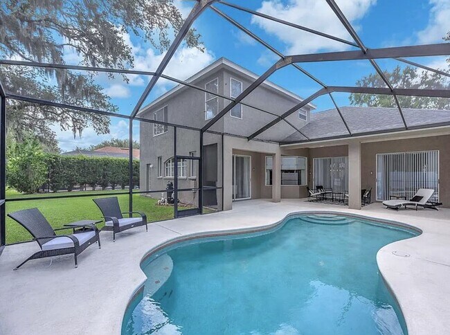 15206 Merlinpark Pl in Fish Hawk, FL - Foto de edificio - Building Photo