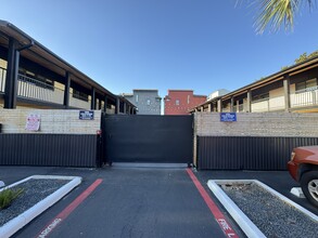 The Block At Montrose in Houston, TX - Building Photo - Building Photo