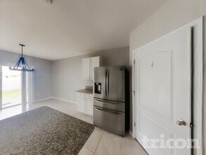 9013 Pinales Wy in Kissimmee, FL - Foto de edificio - Building Photo