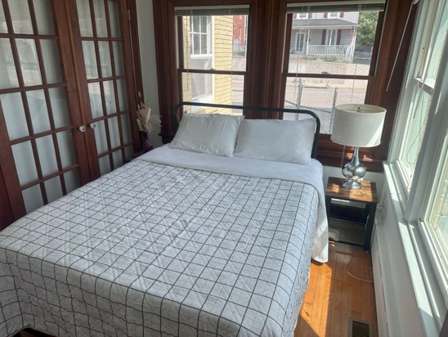property at 303 N Delphine Ave
