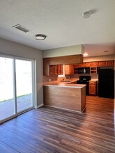 1206 Lisa Ln in Burkburnett, TX - Foto de edificio - Building Photo