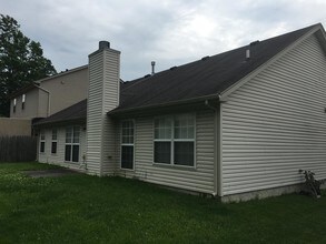 9041 Black Powder Ln in Louisville, KY - Building Photo - Building Photo