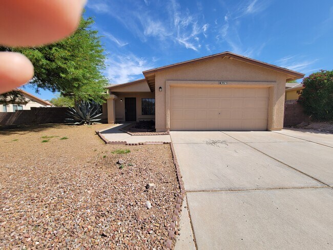 property at 9975 E Gray Hawk Dr