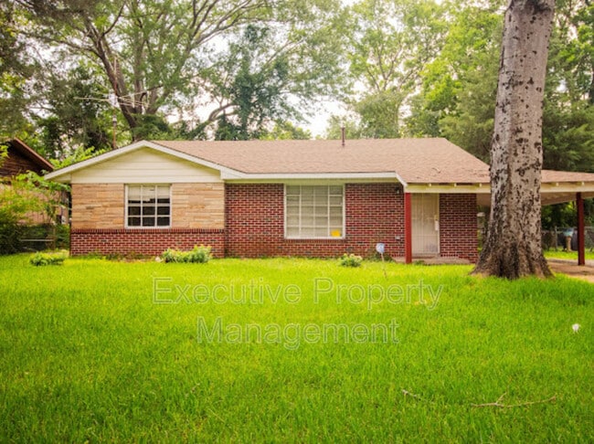 property at 1709 Brizendine Dr