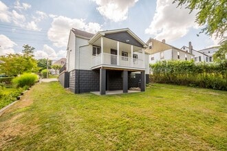 916 6th St in Verona, PA - Building Photo - Building Photo