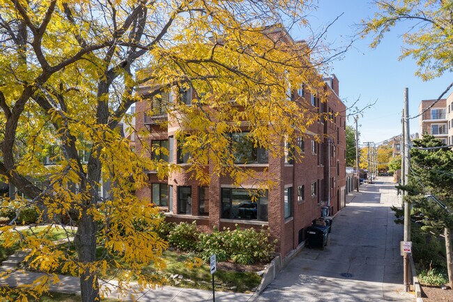 530-534 Sheridan Sq in Evanston, IL - Foto de edificio - Building Photo