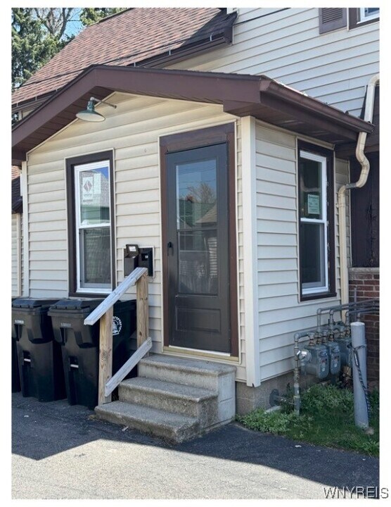 191 Central Ave in Lancaster, NY - Building Photo