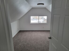 2026 S 11th St W in Missoula, MT - Foto de edificio - Building Photo