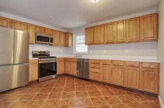205 Halladay St in Jersey City, NJ - Building Photo - Building Photo