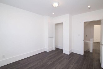 30 Spadina Ave in Hamilton, ON - Building Photo - Interior Photo