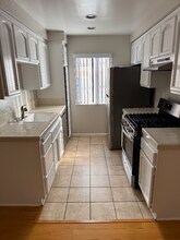 725 E Providencia Ave in Burbank, CA - Building Photo - Building Photo