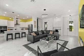1432 Reunion Blvd in Kissimmee, FL - Building Photo - Building Photo