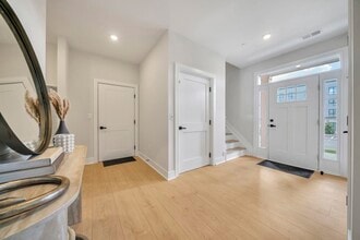 14 Davis Dr in Englewood Cliffs, NJ - Building Photo - Building Photo