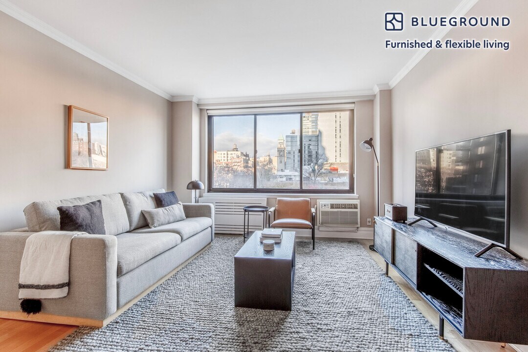 792 Columbus Ave, Unit FL5-ID1324 in New York, NY - Building Photo