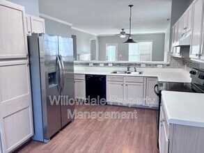 2106 Turtle Point Dr in Raleigh, NC - Building Photo - Building Photo