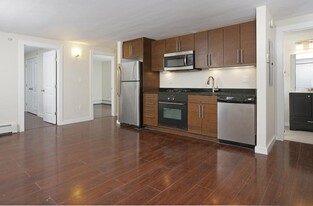 18 E Springfield St, Unit 1 Apartamentos