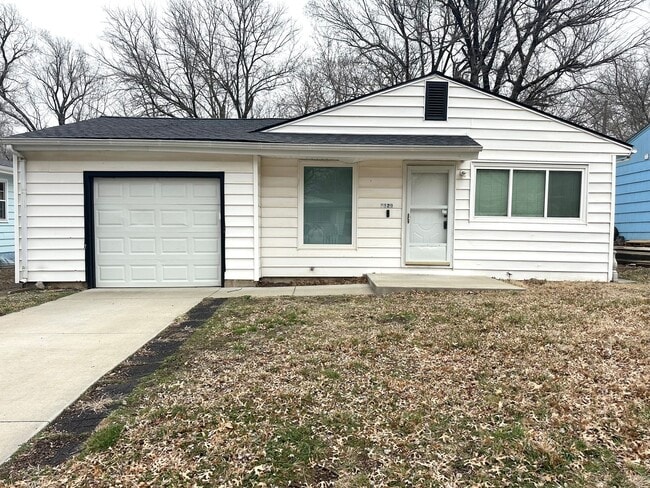 property at 3120 SE Bryant St