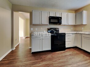 6402 Kelsey Dr in Indianapolis, IN - Building Photo - Building Photo