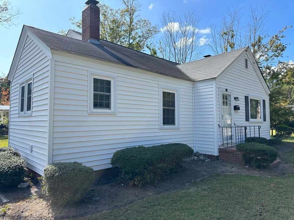 711 E 7th St in Washington, NC - Building Photo