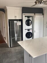 36 Maple Ave in Bay Shore, NY - Building Photo - Building Photo